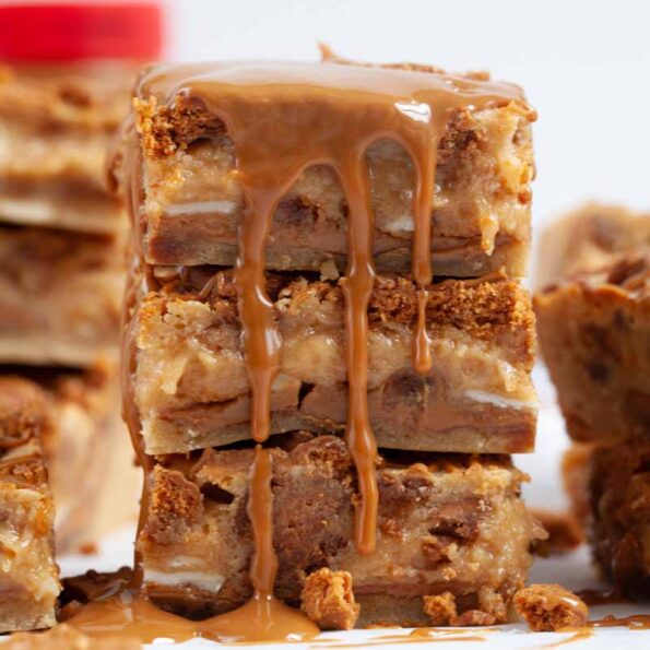 Biscoff and white chocolate blondie