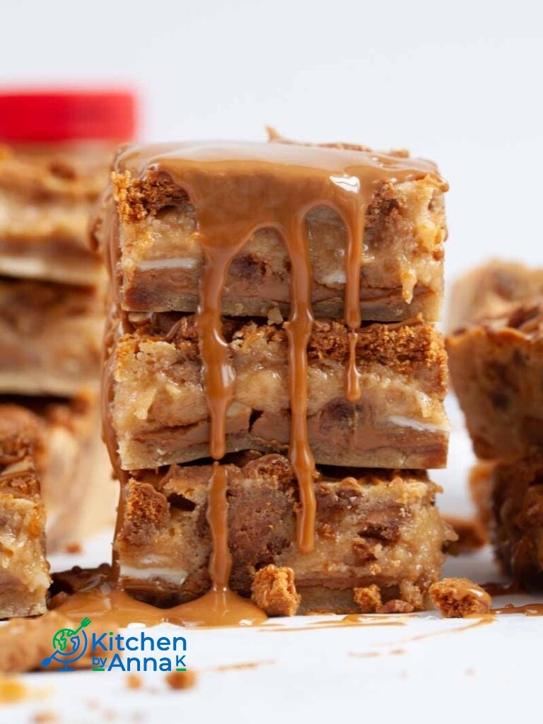 Biscoff and white chocolate blondie