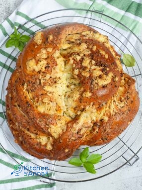 Cheese and herbs brioche bread