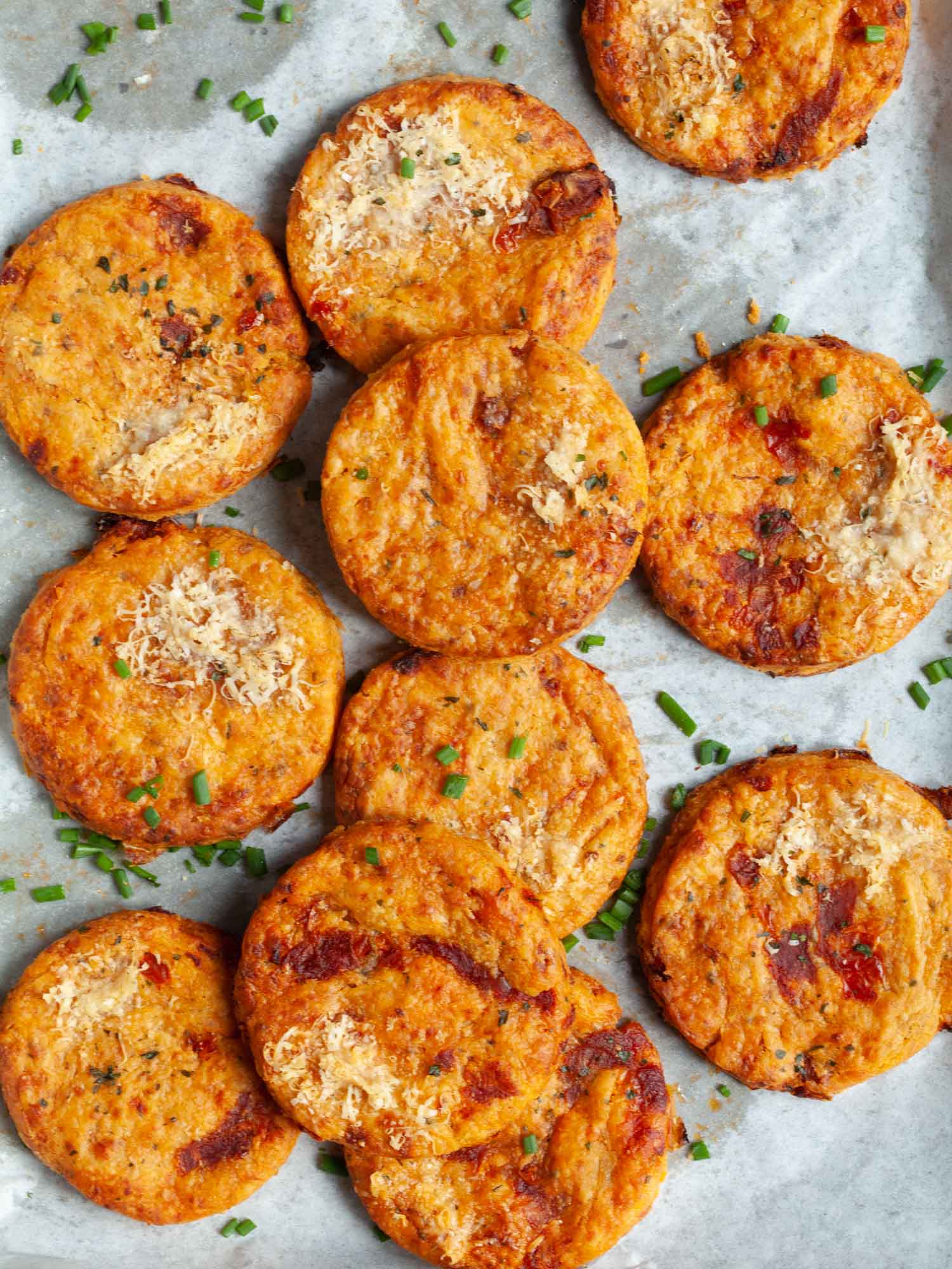 Cheese and tomato cookies