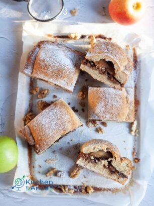 Apple-pie-with-candied-walnuts