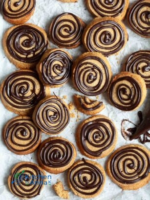 Chestnut shortbreads with chocolate whisky glaze