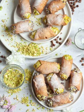 Homemade Italian cannoli