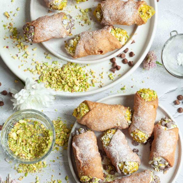 Homemade Italian cannoli