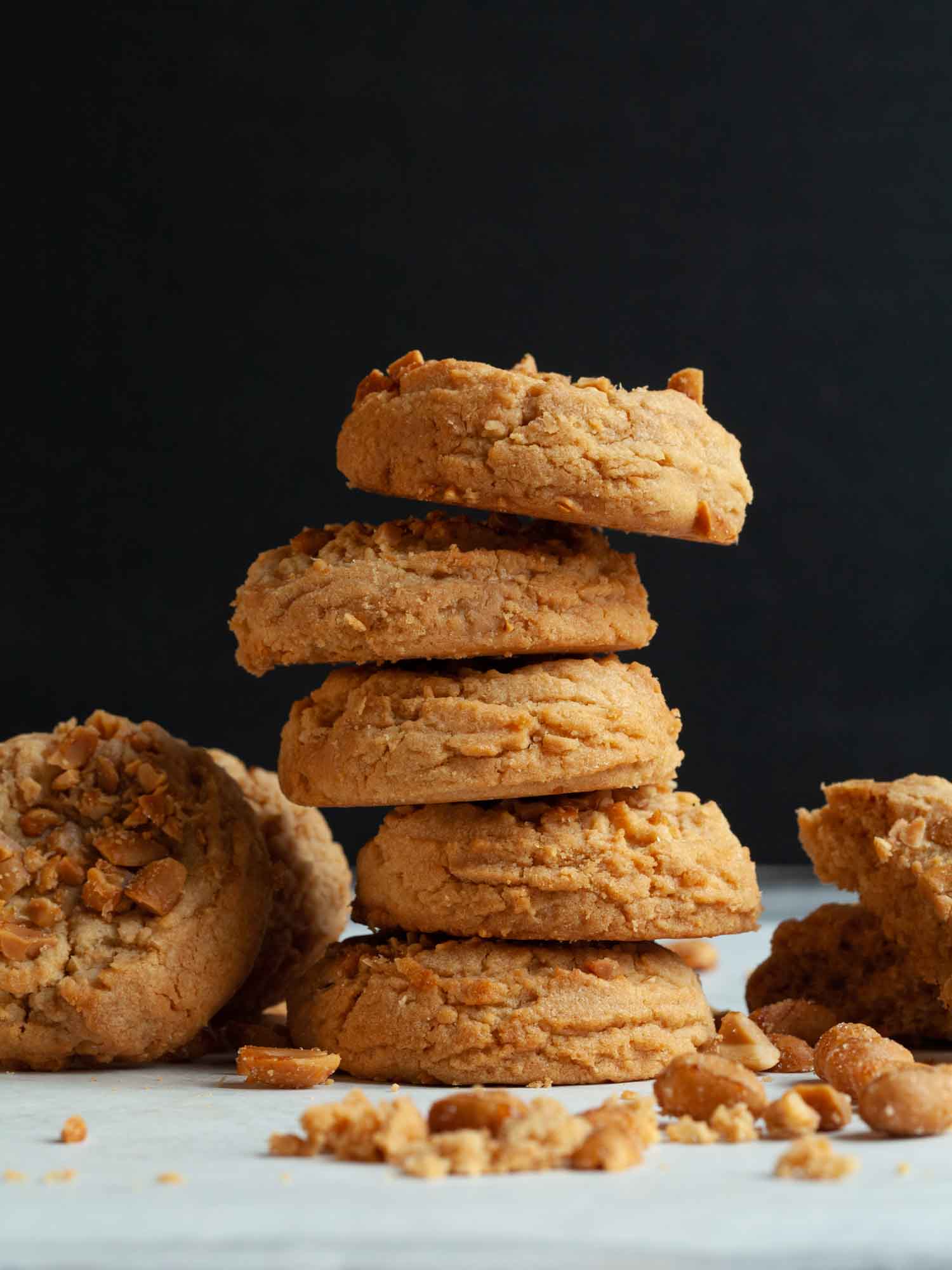 Thick and chewy peanut butter cookies