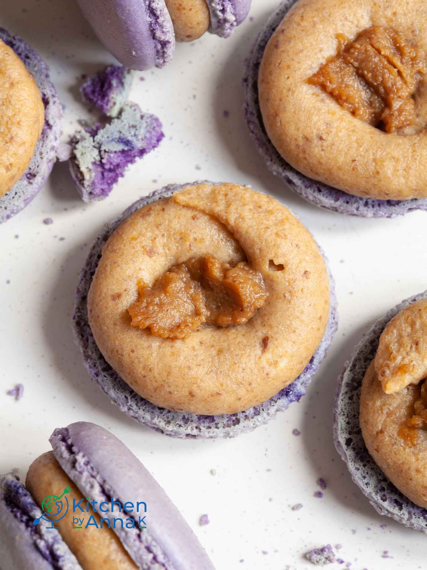 Chestnuts and white chocolate macarons