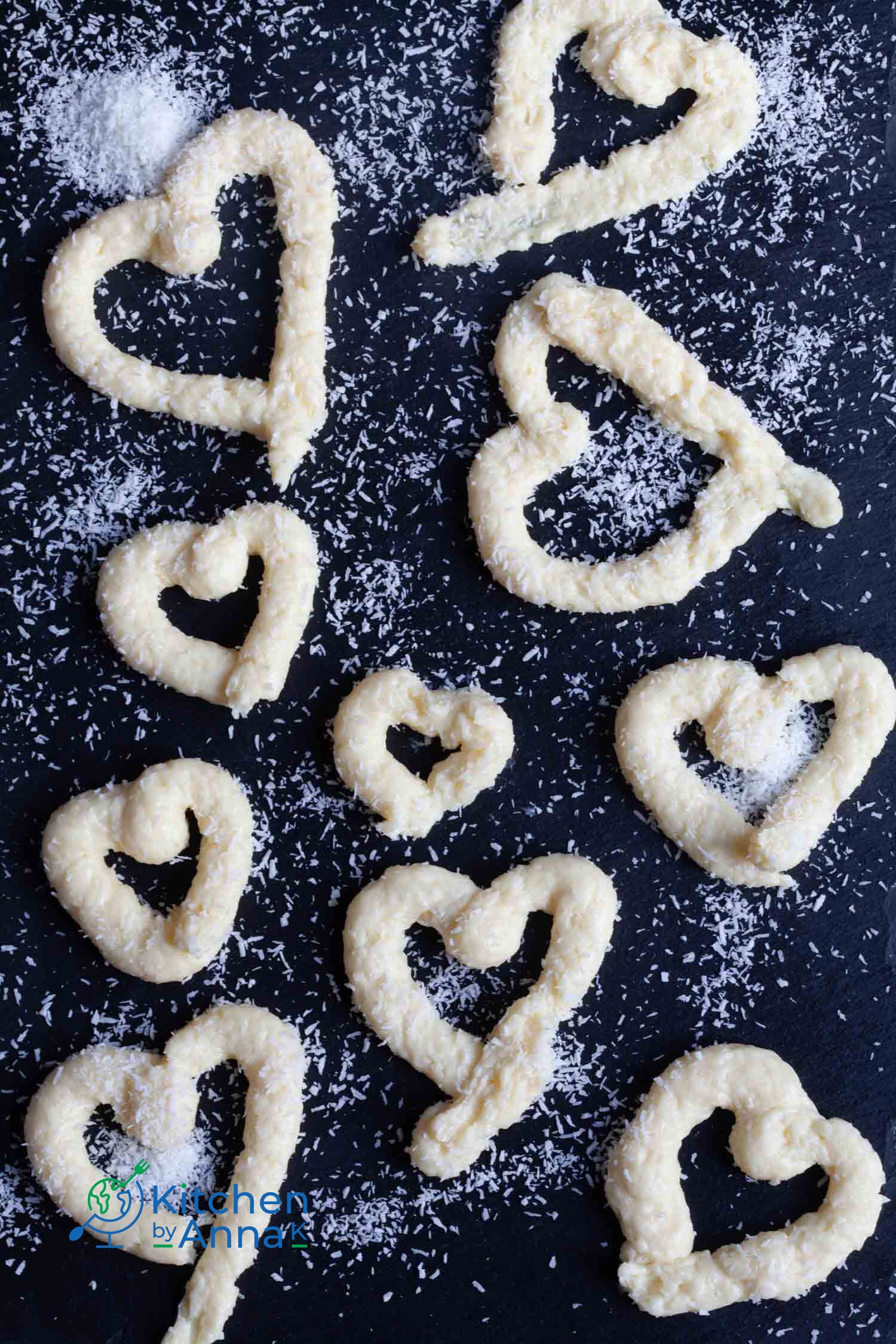 Coconut and powdered milk frosting