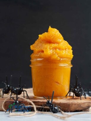 Homemade pumpkin puree