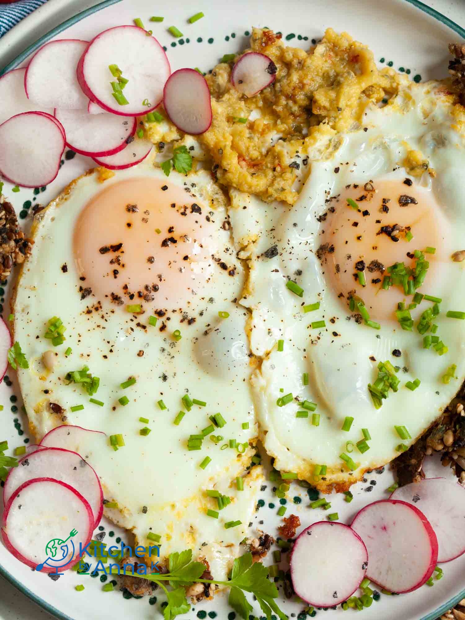 Pumpkin pesto fried eggs