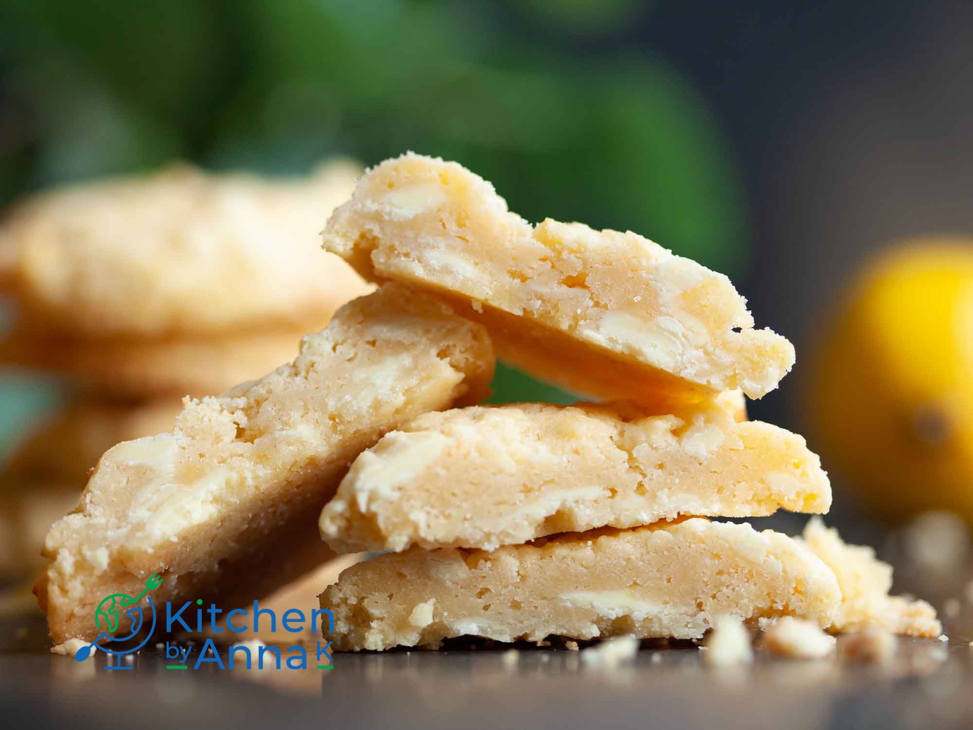 Lemon and white chocolate cookies