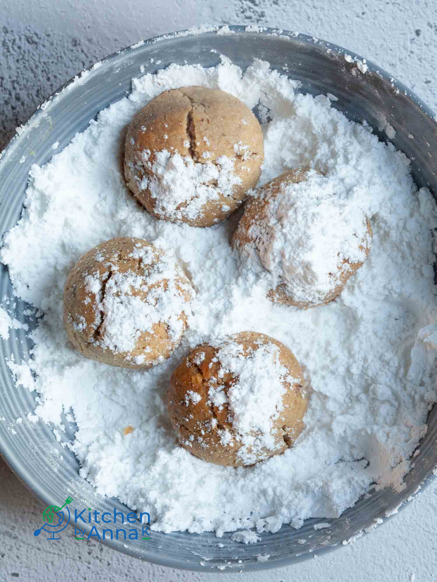 Walnut snowball cookies