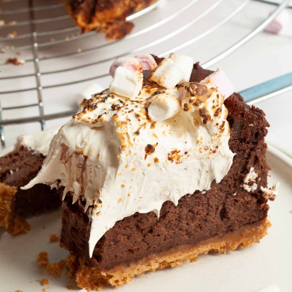 Hot chocolate baked cheesecake