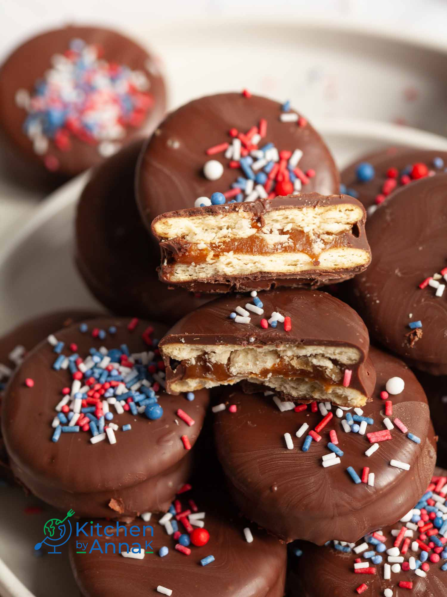 No-bake salted caramel ritz cookies