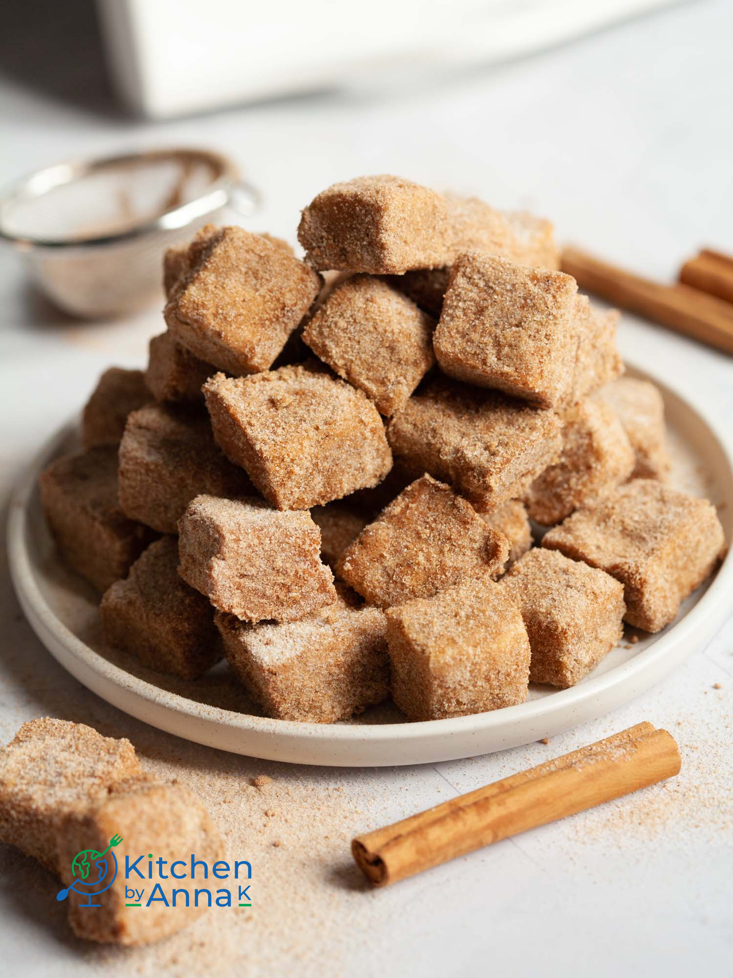 Churro shortbread bites