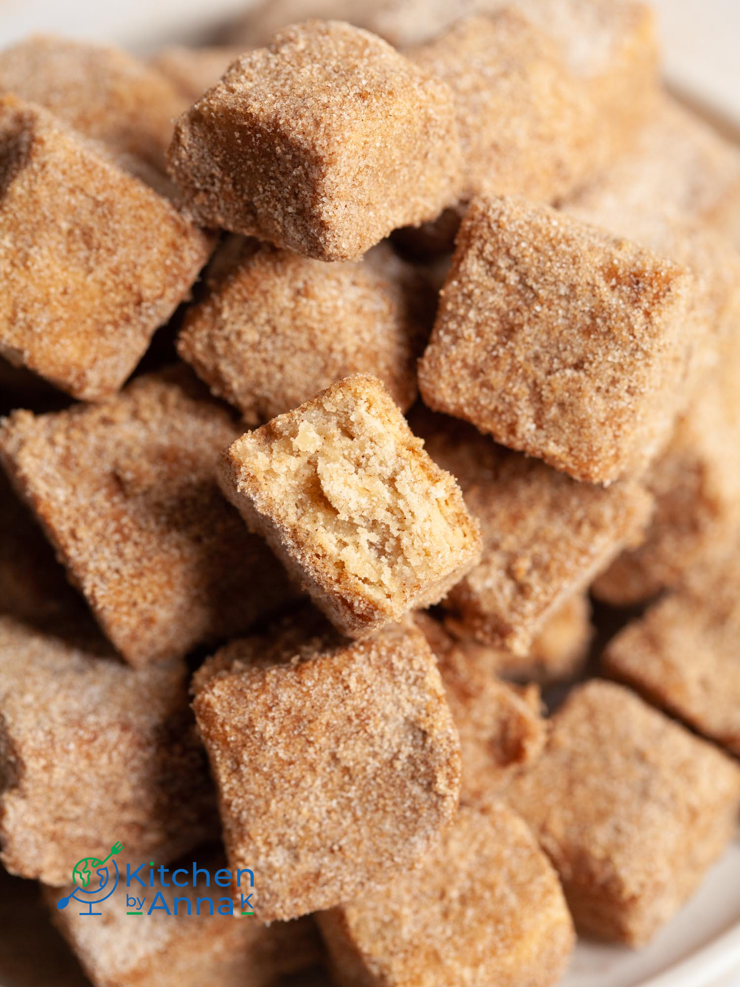 Churro shortbread bites