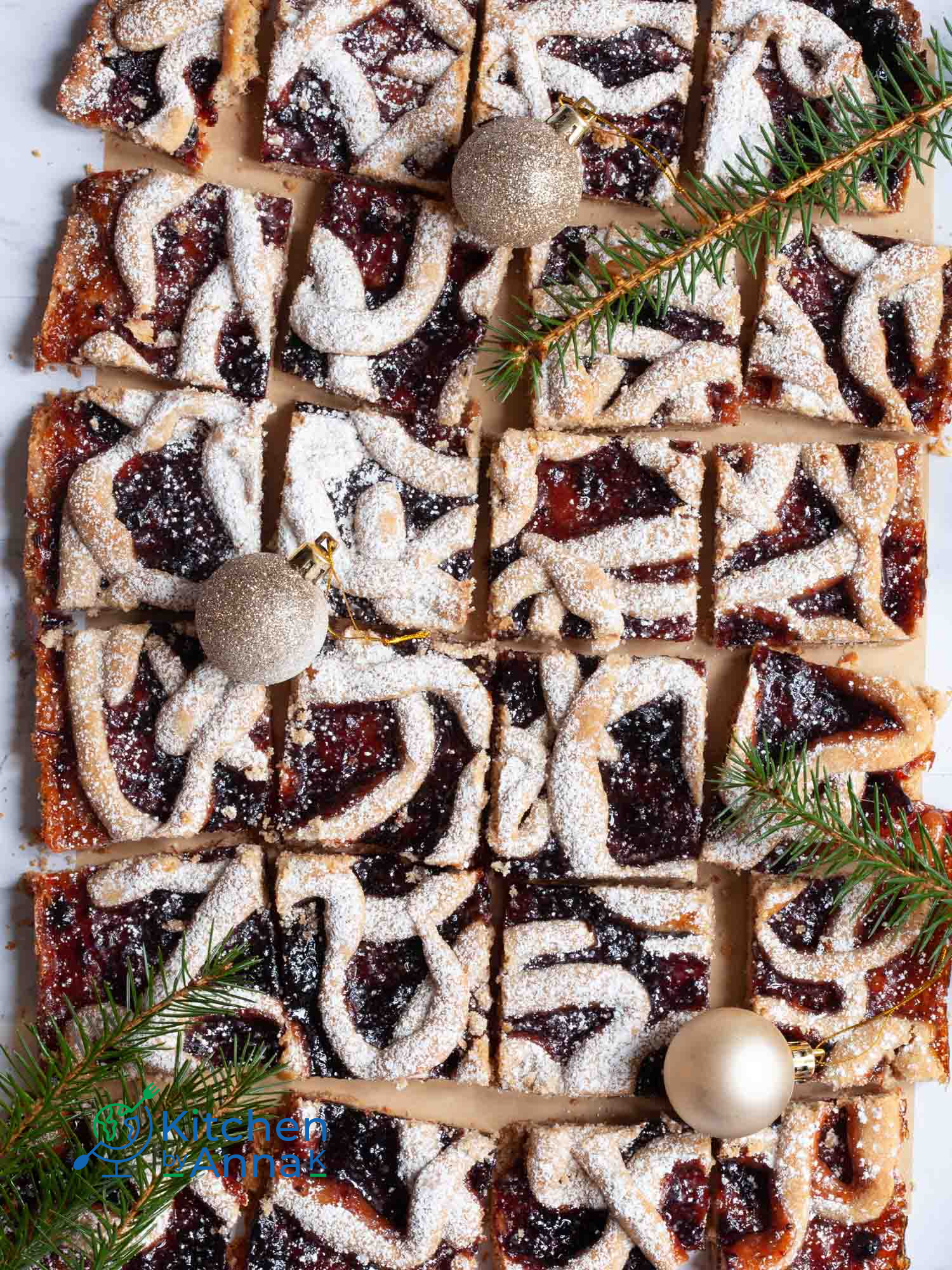 Linzer almond cookie bars