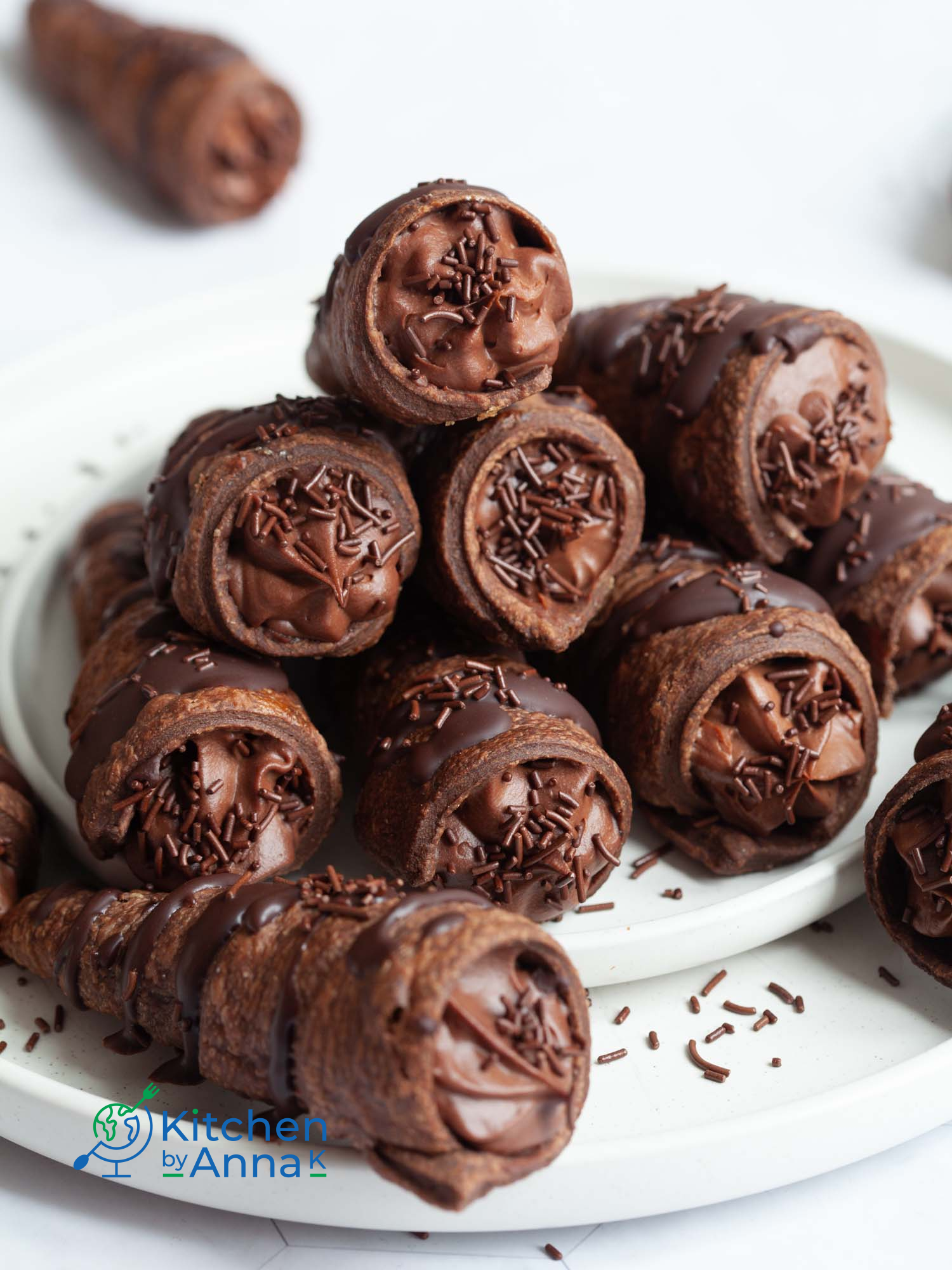 Dark chocolate cream horns