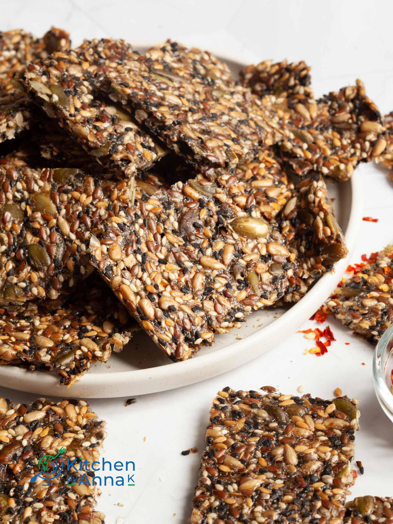 Low-carb seed crackers