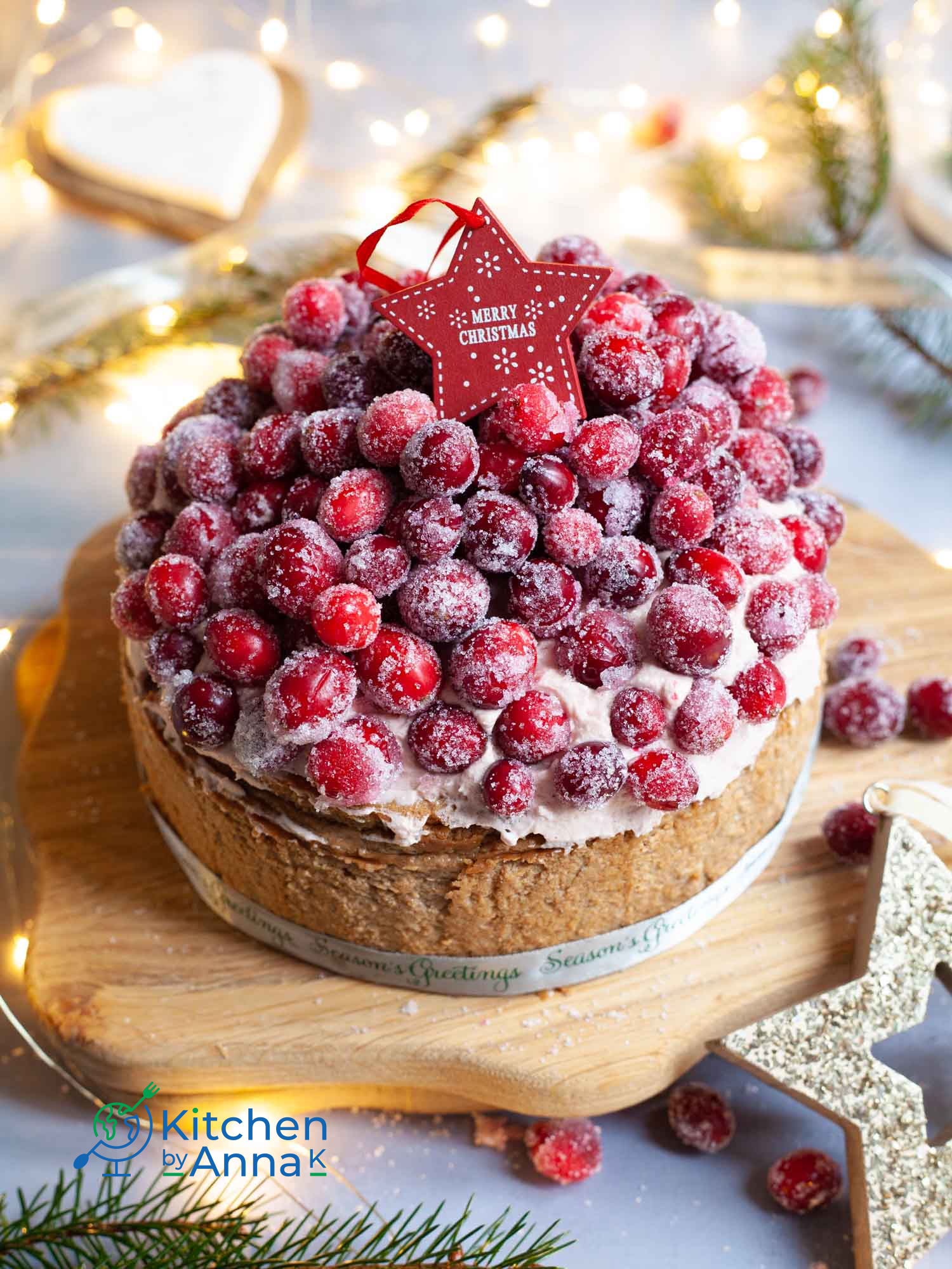 Chai and dulce de leche cheesecake with cranberries