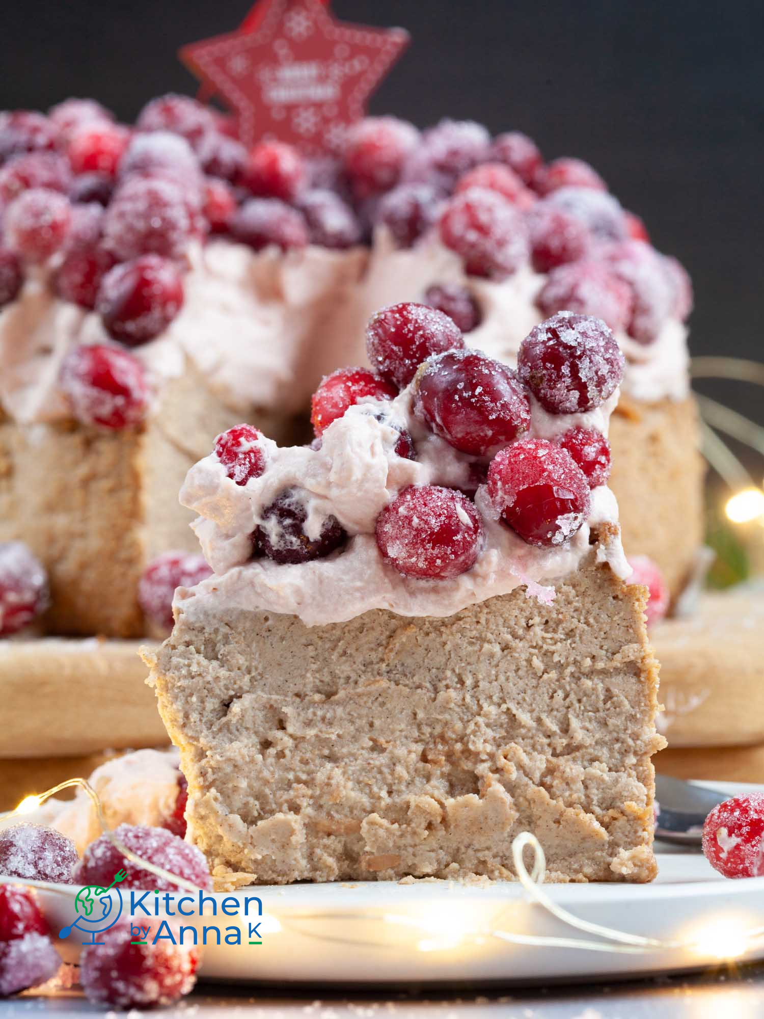 Chai and dulce de leche cheesecake with cranberries