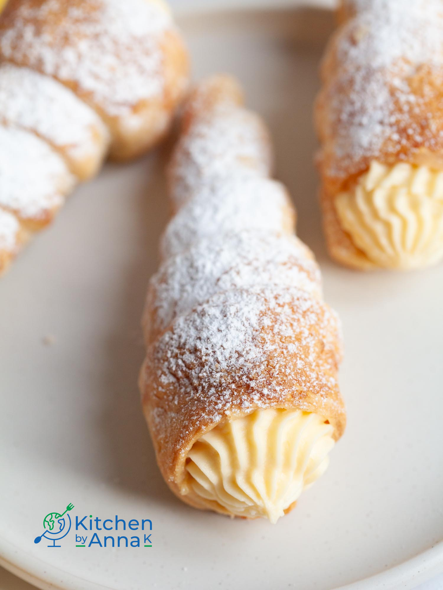 Lemon cream horns