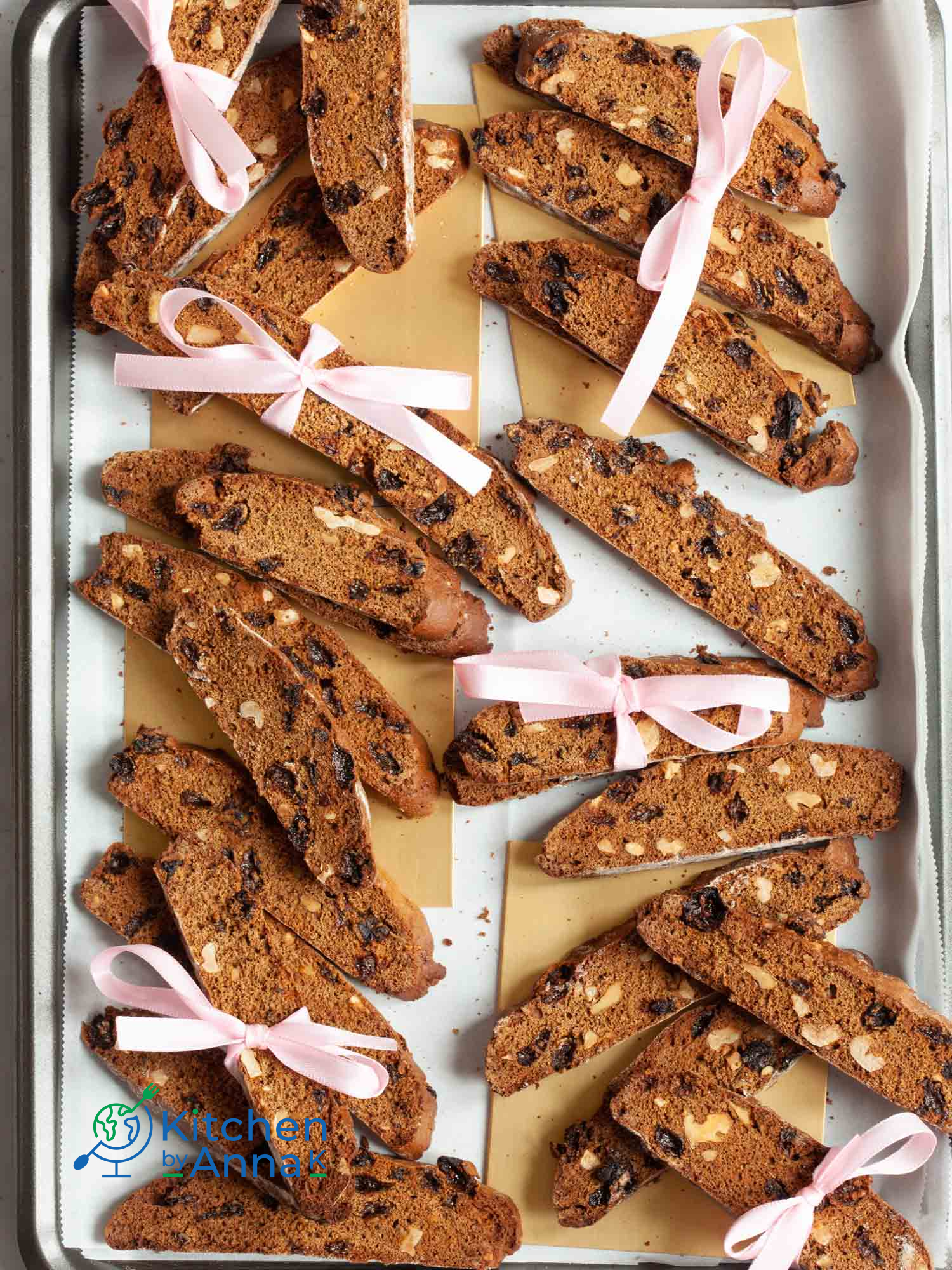 Gingerbread and molasses biscotti