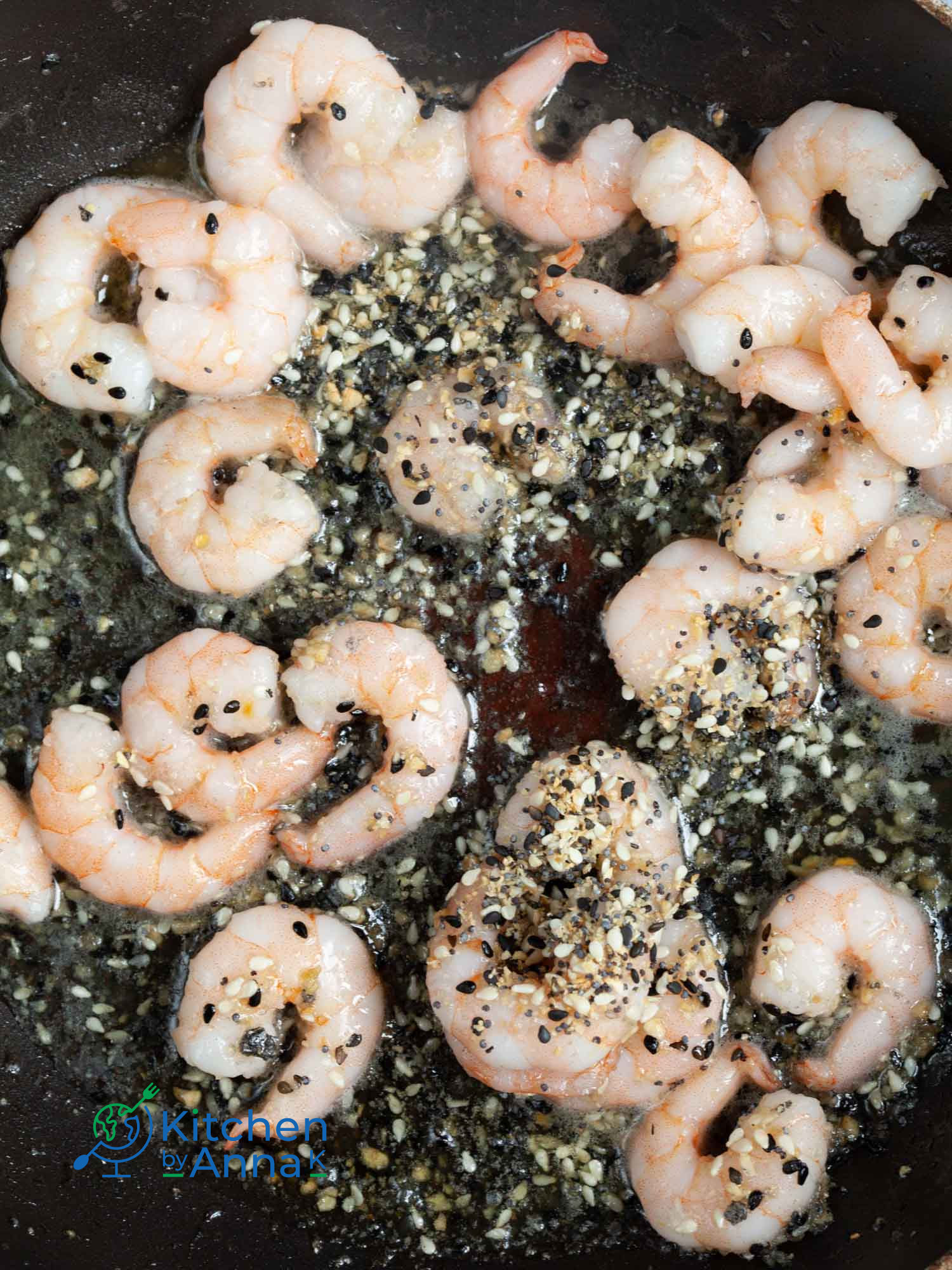 Prawn feta and avocado salad